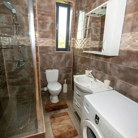 Apartmán Deluxe Apartment Near Hanul Piratilor With Balcony Sea View *