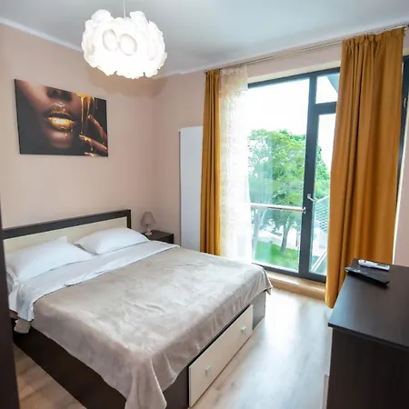 Apartmán Deluxe Apartment Near Hanul Piratilor With Balcony Sea View *