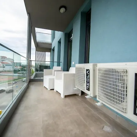 Deluxe Apartment Near Hanul Piratilor With Balcony Sea View Apartmán