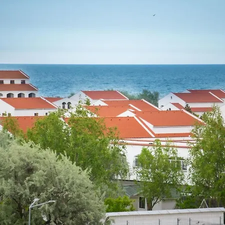 Deluxe Apartment Near Hanul Piratilor With Balcony Sea View Apartmán *