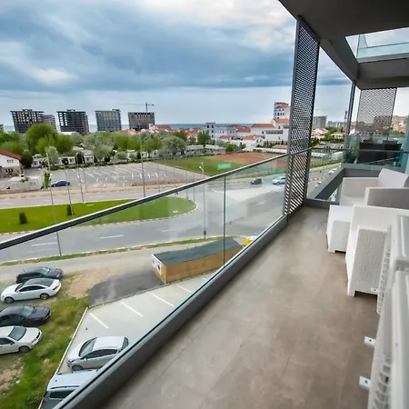 Apartmán Deluxe Apartment Near Hanul Piratilor With Balcony Sea View